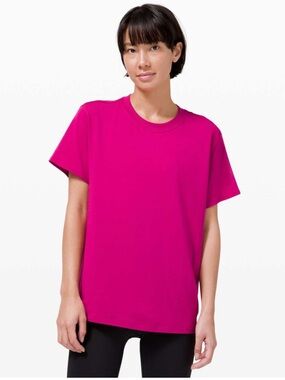 Lululemon All Yours Cotton T-Shirt - Ripened Raspberry. Size Women’s 4